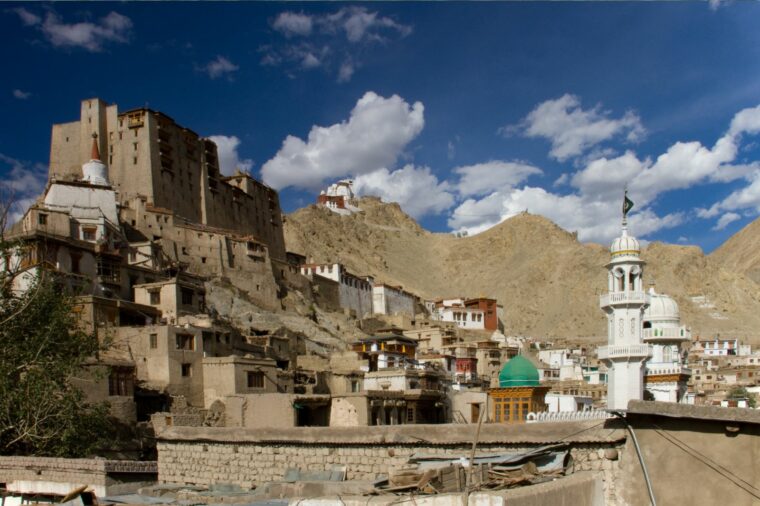 Les royaumes himalayens jusqu’aux indépendances modernes